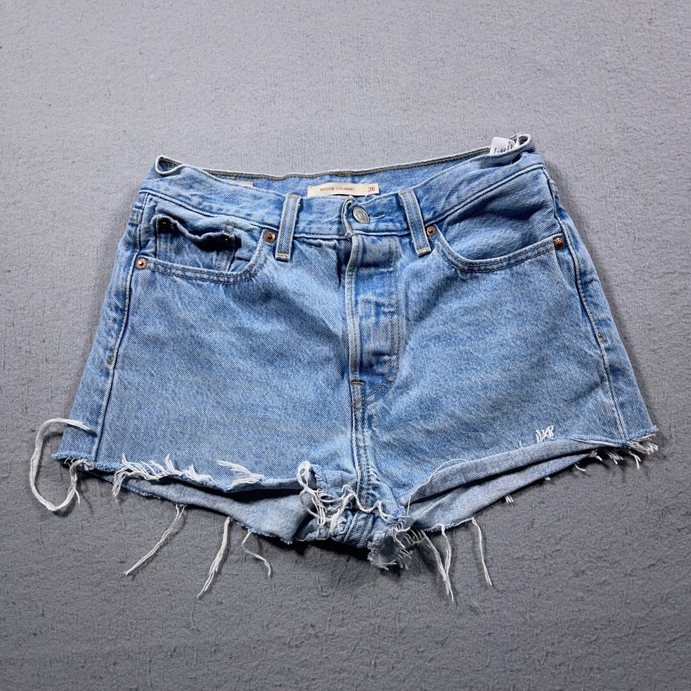 Levis Wedgie Straight Shorts Women 26 Cut Off Light Blue Denim Summer Retro